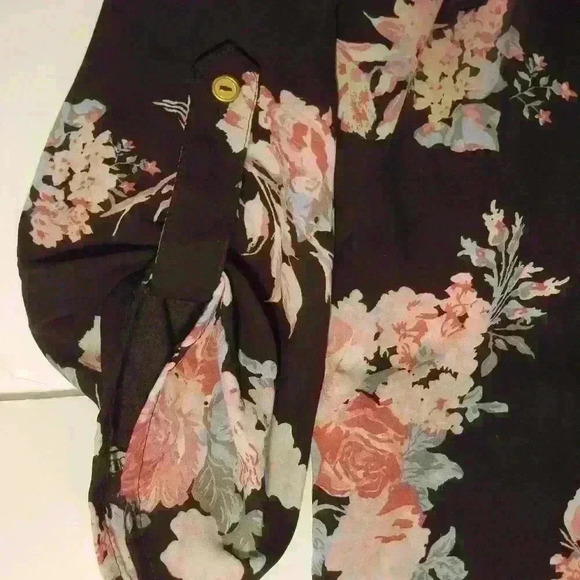 Rue21 Blouse - Picture 3 of 6